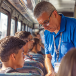 Tribunal pone alto a revisión de migrantes en autobuses